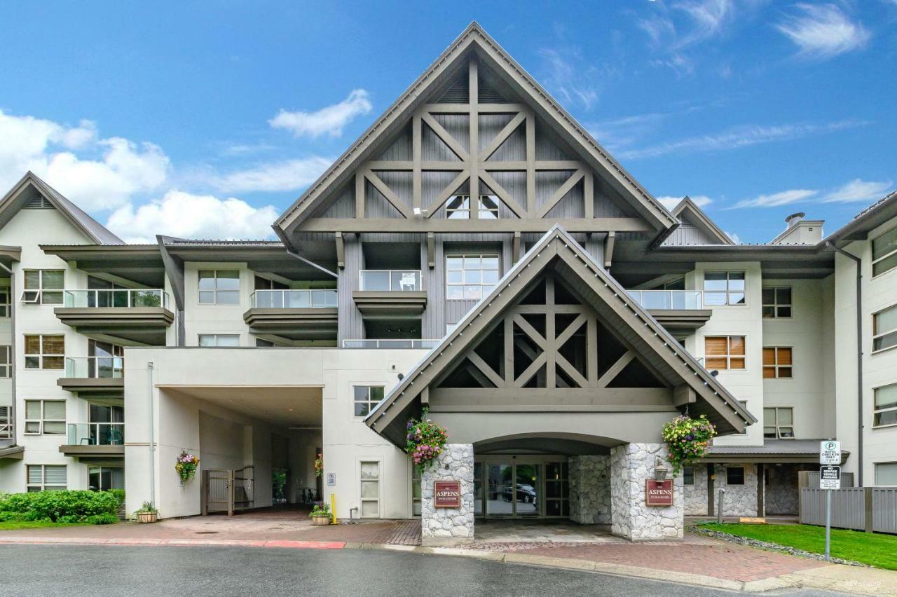 The Best Top Floor Ski-In/Ski-Out At The Aspens 휘슬러 외부 사진
