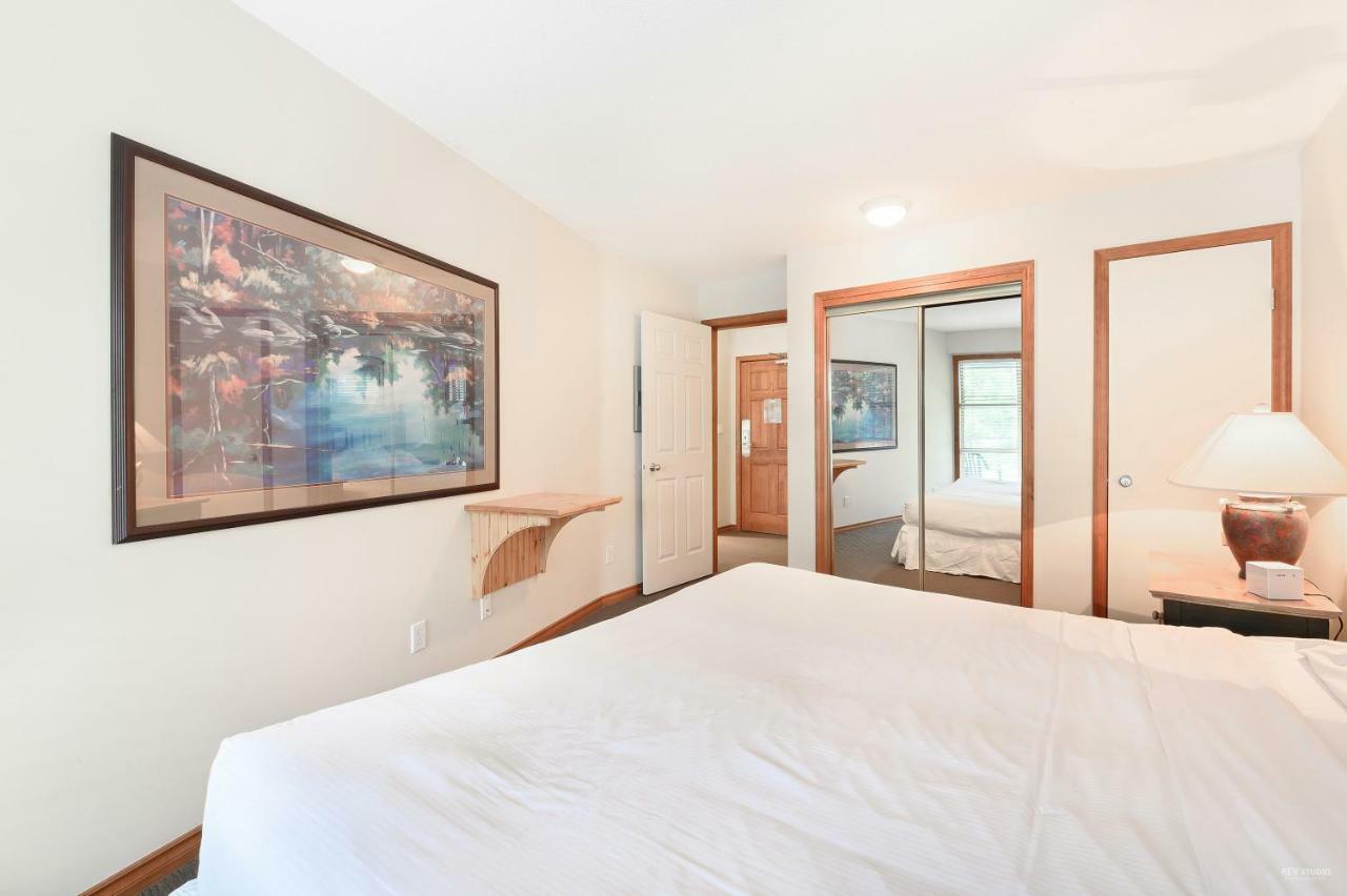 The Best Top Floor Ski-In/Ski-Out At The Aspens 휘슬러 외부 사진